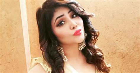 Ullu Actress: Top 20 Ullu Web Series Actresses Name With Photos | Top ...