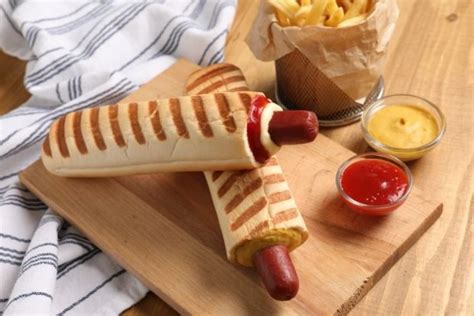 Французский хот-дог – простой и вкусный рецепт, как приготовить пошагово
