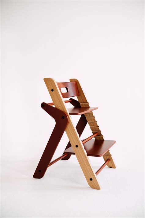 Растущий стул Magnus | Baby chair, Baby high chair, Wooden desk