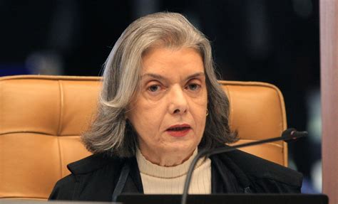 Cármen Lúcia toma posse como ministra efetiva do TSE | CNN Brasil