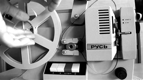 Tutorial - Projektor RUŚ 8mm czyli jak zakładać film/taśmę na projektor ...