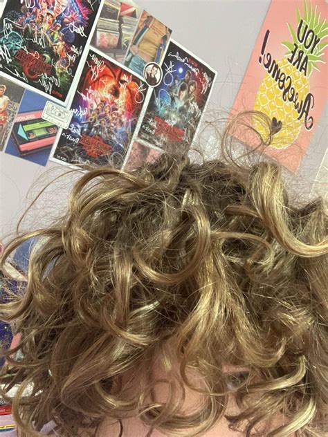 after 4 days my hairs still pretty curly! woo : r/curlygirl