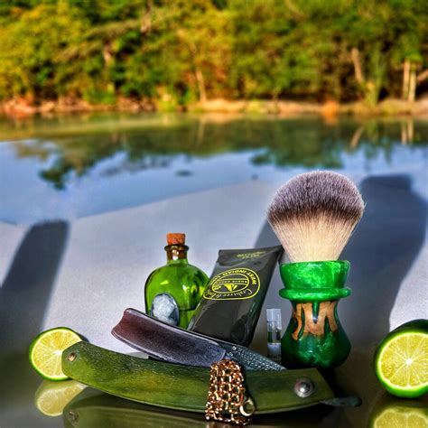 Crabtree & Evelyn “West Indian Lime” shave cream🍈🌿 : r/wicked_edge