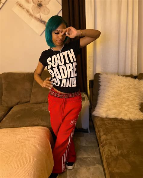 Rockst☆r (@justageeker) • Instagram photos and videos