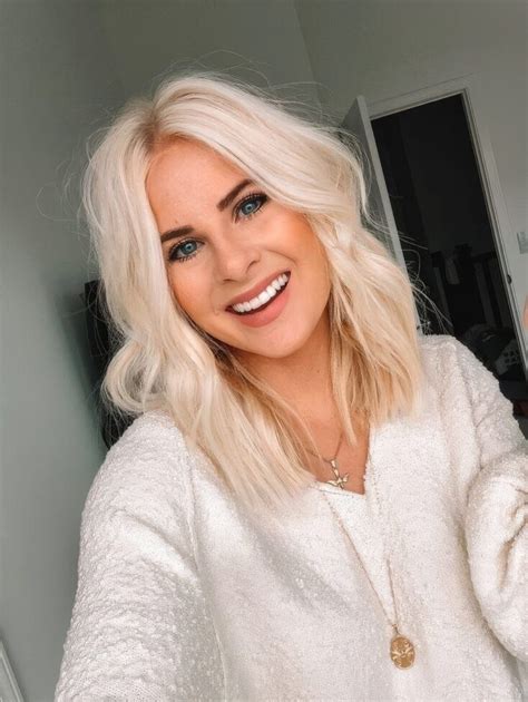 49 Gorgeous Platinum Blonde Hair Ideas - Styleoholic