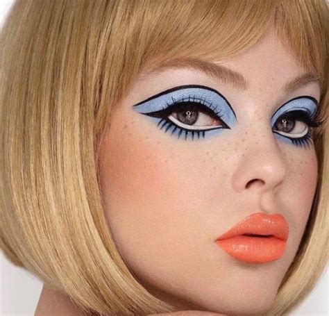 ariana grande sparked  comeback   mod makeup trend artofit