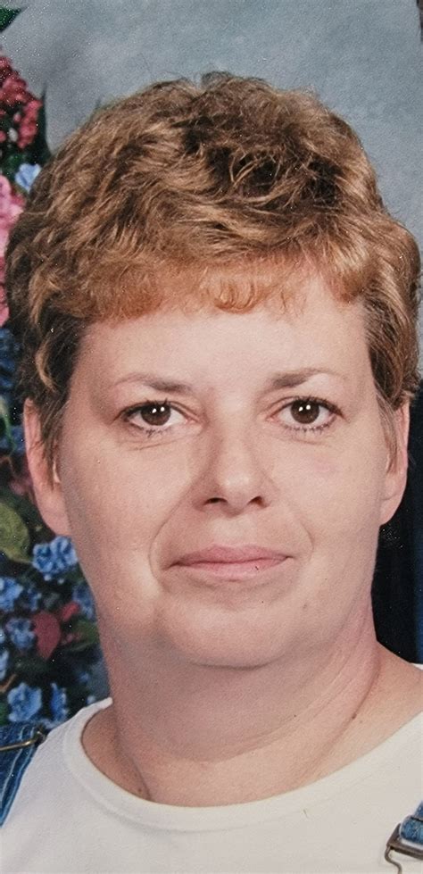 Violet Meyer's Instagram, Twitter & Facebook on IDCrawl