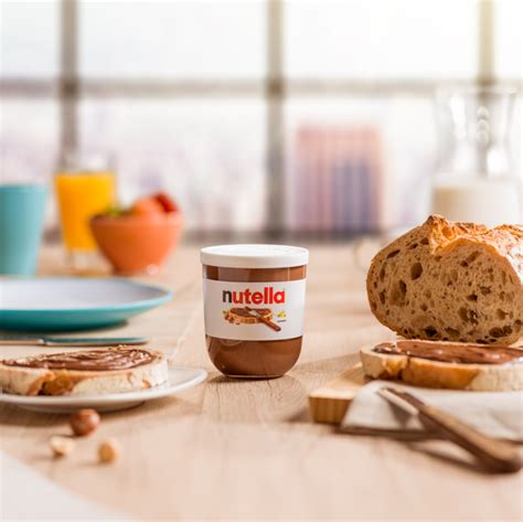Горіхова паста з какао Nutella 200 г (80135463) – купити в Україні ...