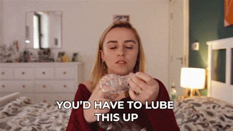 3 Tips To Reduce Vaginal Dryness During Sex