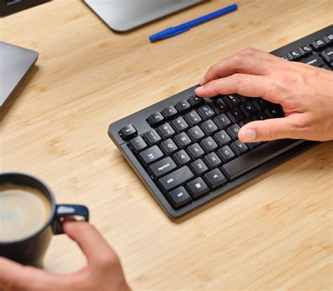 Trust.com - Ody II Silent Wireless Keyboard - Black