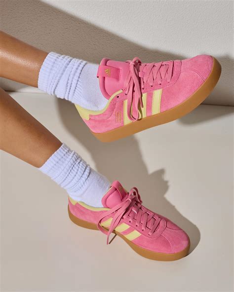 adidas Womens Vl Court 3.0 Shoes In Pink Fusion/powder Yellow/gold Met