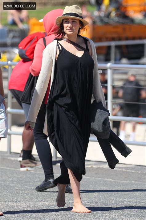 NICOLE DA SILVA Feet - AZNudeFeet