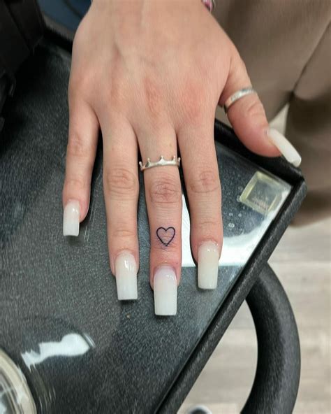 101 Best Finger Heart Tattoo Ideas That Will Blow Your Mind!