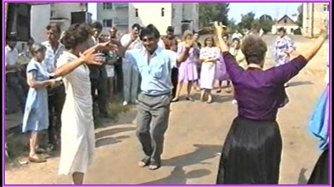 СВАДЬБА 90-х! ЛЕЗГИНКА белорусская! ТАНЦУЮТ СОСЕДИ во дворе! 3ч. - YouTube
