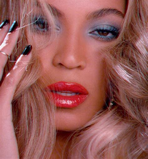 1000+ images about Beyonce on Pinterest | Bet awards, Mrs carter and ...