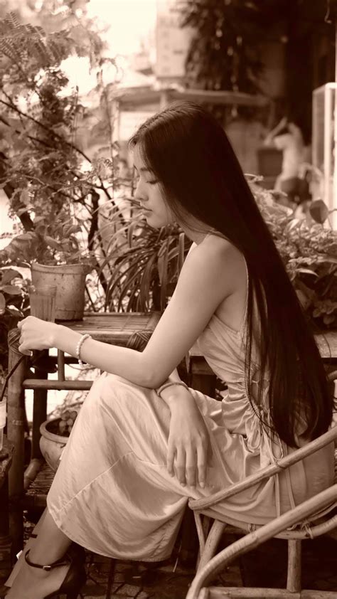 Hot girl...Phạm Nguyễn Lan Thy - Ô-HOT.Vn