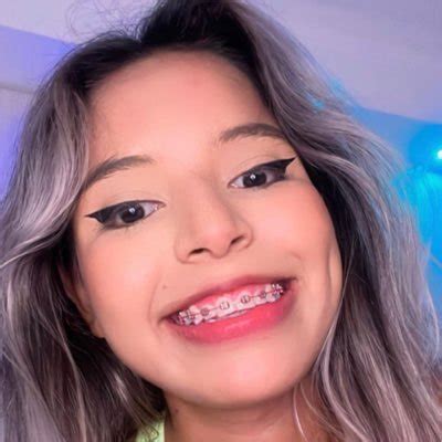 🦋 Natasha 🦋 on Twitter: "Mi amor , feliz comienzo de semana! https://t ...