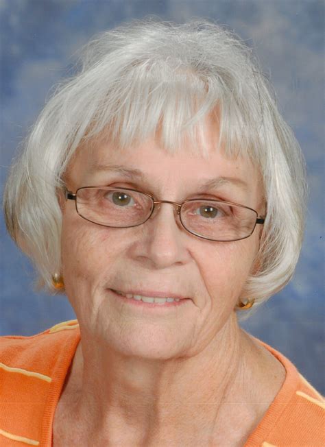 This online memorial is dedicated to Jeanette Caroline Underwood. It is