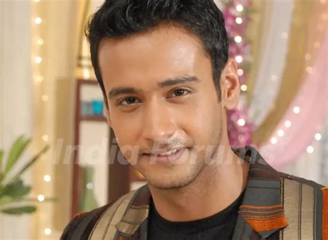yash  ketan  basera photo