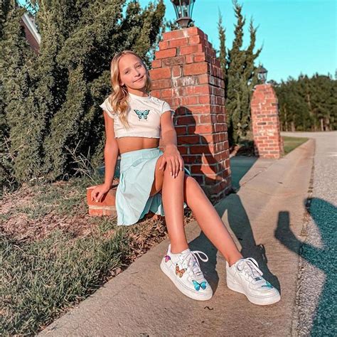 Lilliana Ketchman na Instagramie: „Double tap my moms shadow! 😂 New YT ...