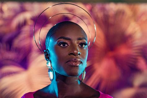 Edgy Fashion Photography Using Continuous Lights
