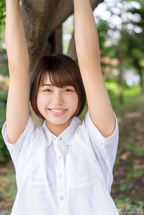 Mahiro Tadai 唯井まひろ/唯井真寻 [Graphis] First Gravure 初脱ぎ娘 写真集 - 微圖坊
