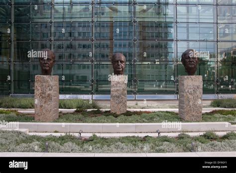 Bronze busts of George Bush, Helmut Kohl and Michail Gorbatschow in ...