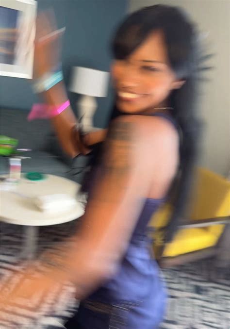 dali fr (@milkhater05) - Urlebird