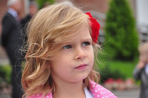 The Little Girl Flower Portrait - Free photo on Pixabay - Pixabay