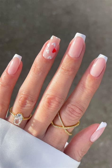 Uñas Francesas Clásicas: Las 50 Ideas más Elegantes y Modernas