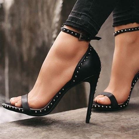 Pin af Lolita på Legs & High Heels | Stiletter, Sko, Fodtøj