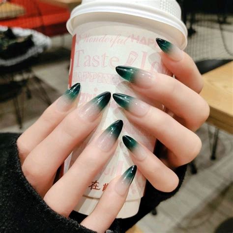 Pin by yliksi on Ваши пины | Artificial nails, Fake nails, Stylish nails