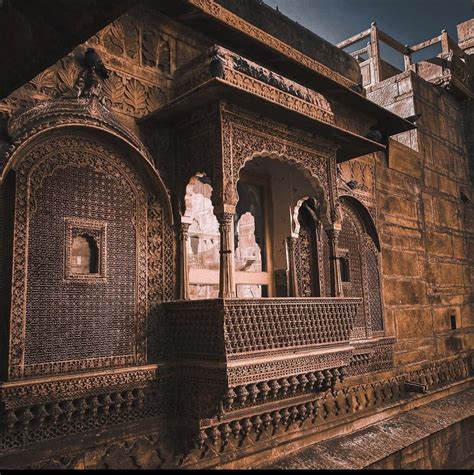 Entrance – Site Title