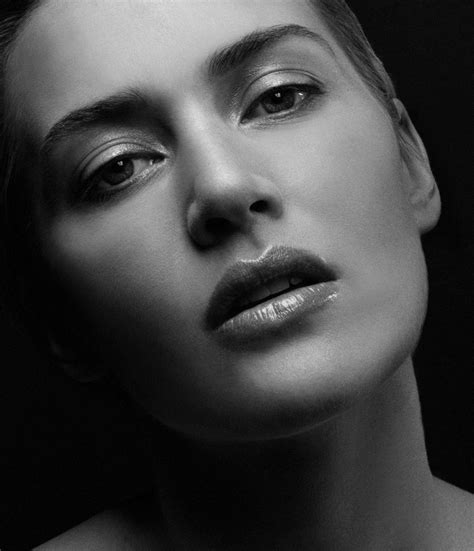 Kate Winslet: Kate Winslet Swimsuit