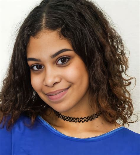 Jeni Angel (Actress) Age, Family, Boyfriend, Photos, Videos, Career