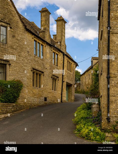 Bisley cotswolds hi-res stock photography and images - Alamy