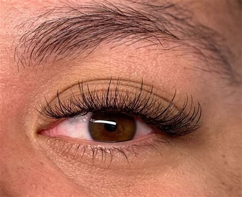 hybrid eyelash extensions gold coast experts  hybrid lashes