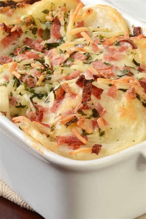 21 Easy Ham Recipes for Dinner (The Best Way to Use Leftover Ham ...