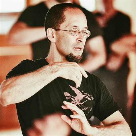 Südpol-dance: Physical Theater with Shinichi Iova-Koga | IG Tanz ...