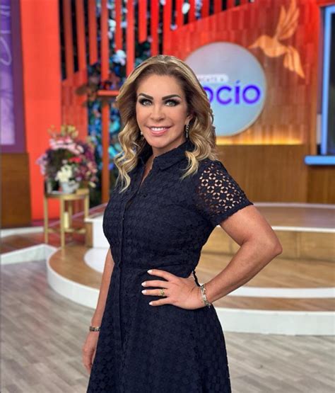 La foto de Rocío Sánchez Azuara en bikini amarillo que hace dudar a