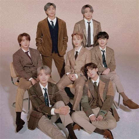 ˑ⇁ᴏᴛ₇ 𝒊𝒄𝒐𝒏 ࣲ܅ ﹫𝘨𝘪𝘣𝘢𝘯𝘨𝘱𝘪𝘯𝘬 | Bts photo, Bts pictures, Bts group photos