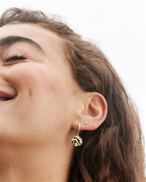 Readers are praising the investigative depth of the bryan times 2