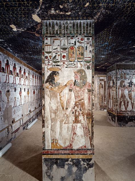 Anonymous artists invented ancient Egypt's iconic style
