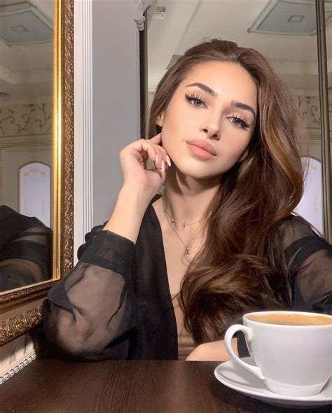 Lana Velieva【Лана Велиева】 | Beautiful, Beautiful roses, Feminine