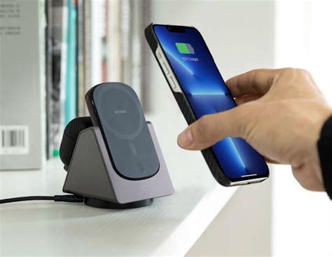 PITAKA MagEZ Slider Review: The Most Unique Charging Device?