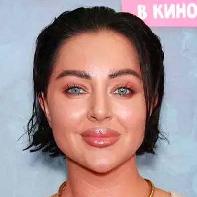 Голая Виолетта Чиковани | 92 горячих фото | Слив 18+ | В купальнике ...
