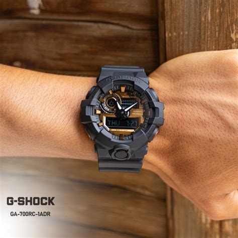 CASIO GA-700RC-1A - SAT TRADE
