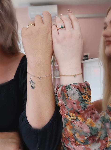 Eight reasons to jump on the TikTok viral welded bracelet trend - BEFFSHUFF