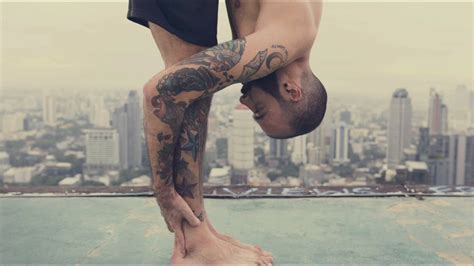 Health Benefits of Yoga for men - YouTube
