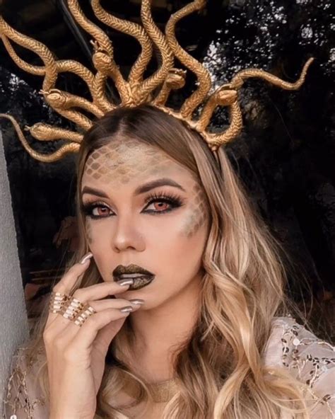 Medusa Halloween Costume, Halloween Make-up Looks, Couple Halloween ...